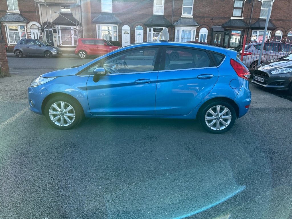 Used Ford Fiesta 2010 for sale - 77706126: Photo 6