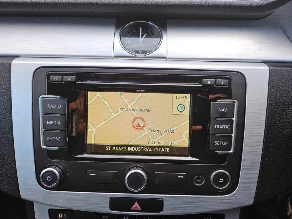 Used Volkswagen Passat 2013 for sale - 76376355: Photo 11