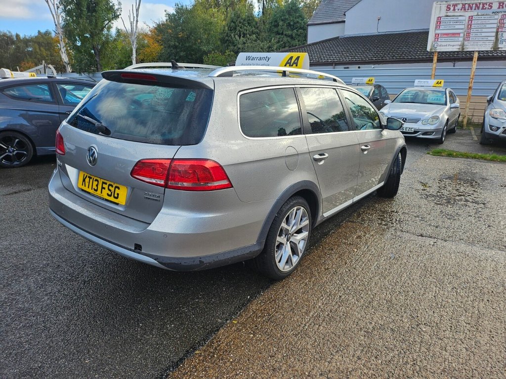 Used Volkswagen Passat 2013 for sale - 76376355: Photo 2