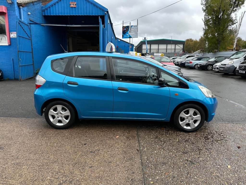 Used Honda Jazz 2008 for sale - 76439354: Photo 2