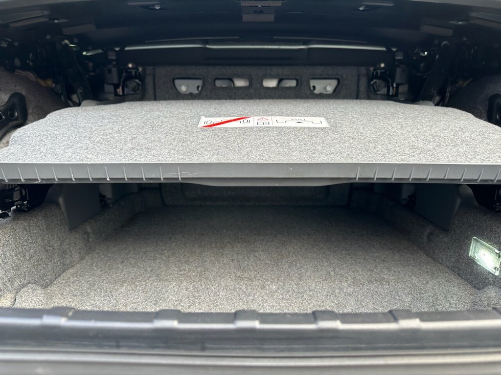 Used BMW 3 Series 2011 for sale - 77927170: Photo 21