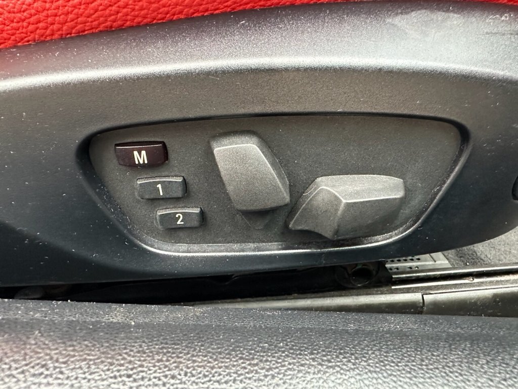 Used BMW 3 Series 2011 for sale - 77927170: Photo 28