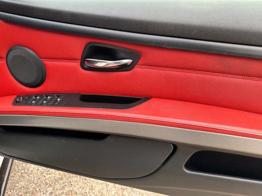 Used BMW 3 Series 2011 for sale - 77927170: Photo 32