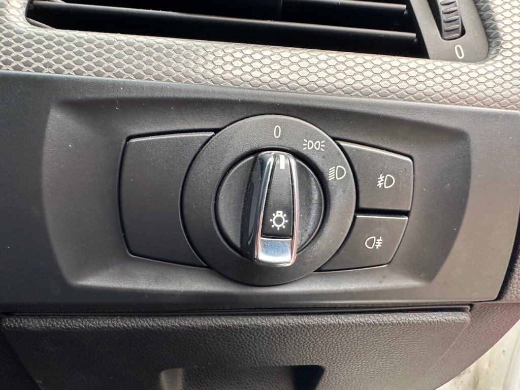 Used BMW 3 Series 2011 for sale - 77927170: Photo 36