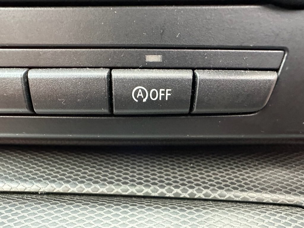 Used BMW 3 Series 2011 for sale - 77927170: Photo 41