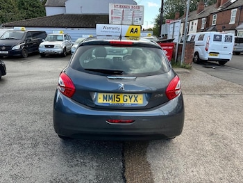 Used Peugeot 208 2015 for sale - 75936620: Photo