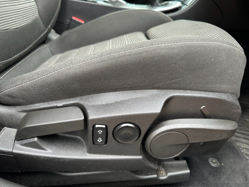 Used Vauxhall Insignia 2015 for sale - 77785910: Photo 22