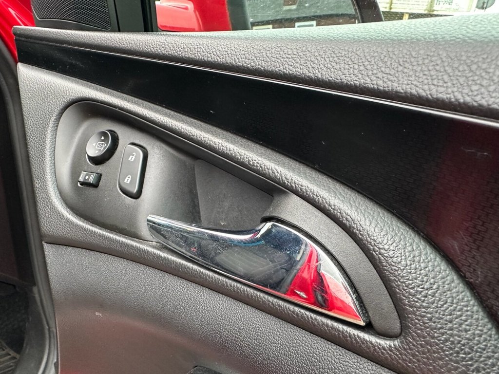 Used Vauxhall Insignia 2015 for sale - 77785910: Photo 24