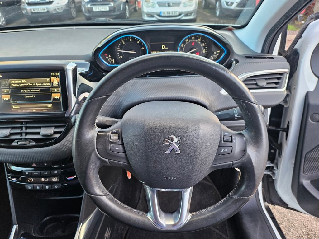 Used Peugeot 2008 2014 for sale - 76376237: Photo 10