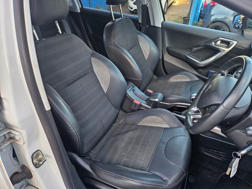 Used Peugeot 2008 2014 for sale - 76376237: Photo 22