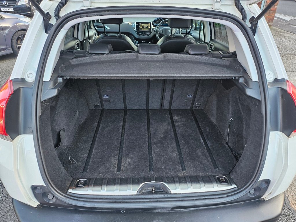 Used Peugeot 2008 2014 for sale - 76376237: Photo 24