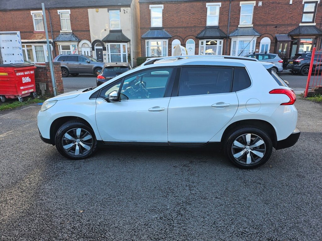 Used Peugeot 2008 2014 for sale - 76376237: Photo 6
