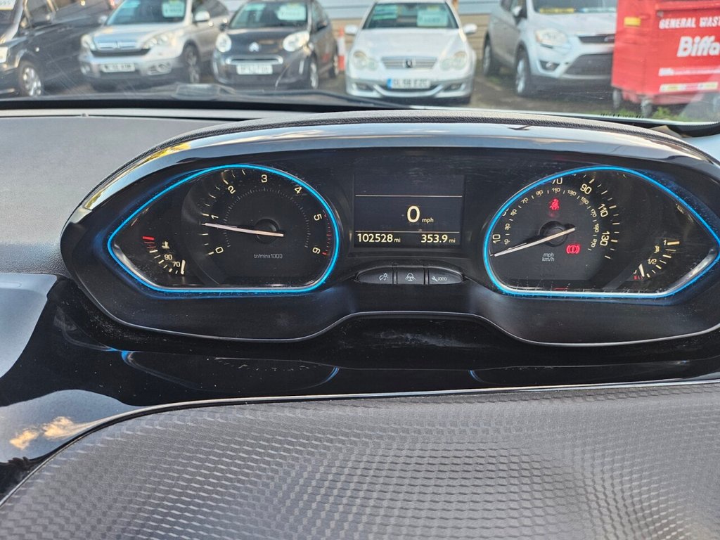 Used Peugeot 2008 2014 for sale - 76376237: Photo 9