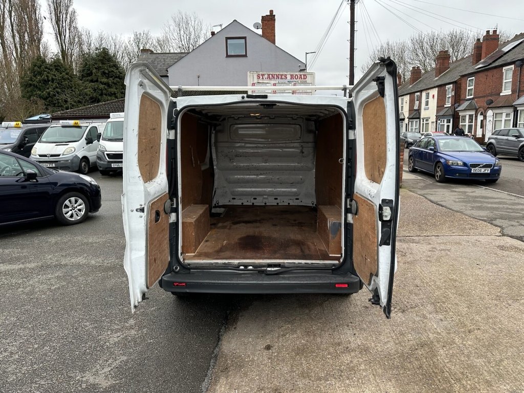 Used Vauxhall Vivaro 2011 for sale - 77785922: Photo 10
