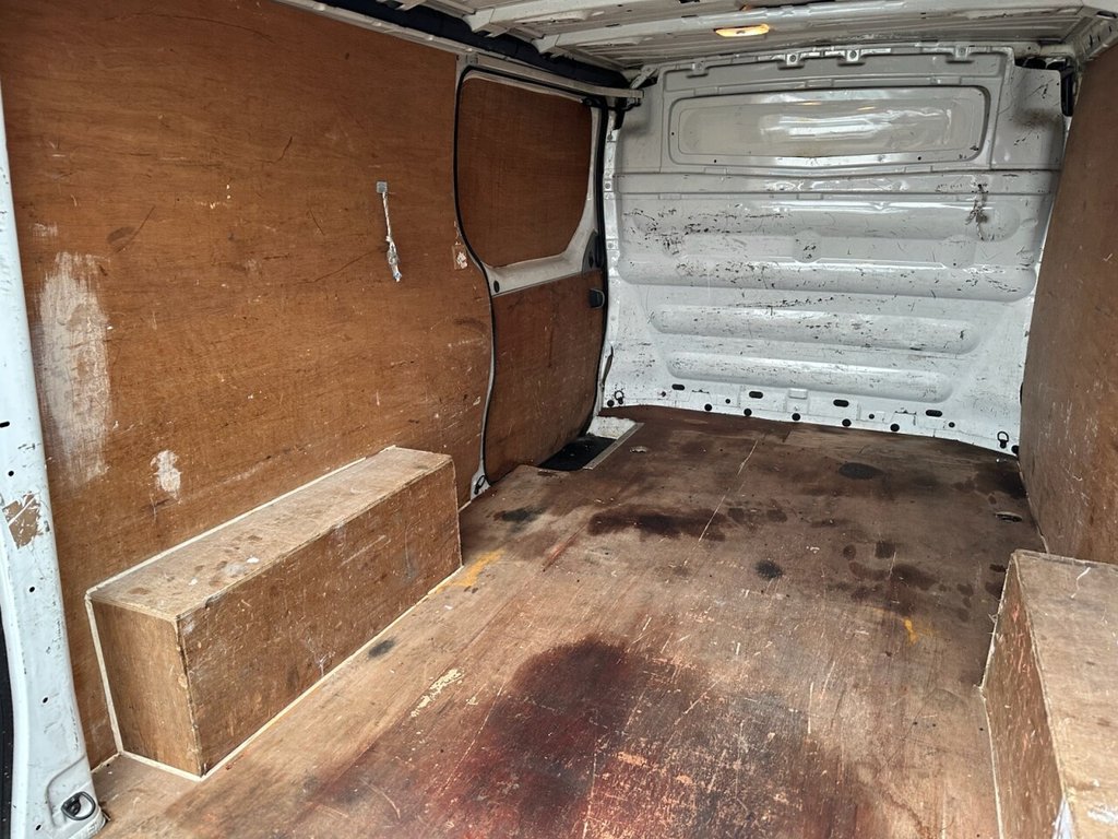 Used Vauxhall Vivaro 2011 for sale - 77785922: Photo 12