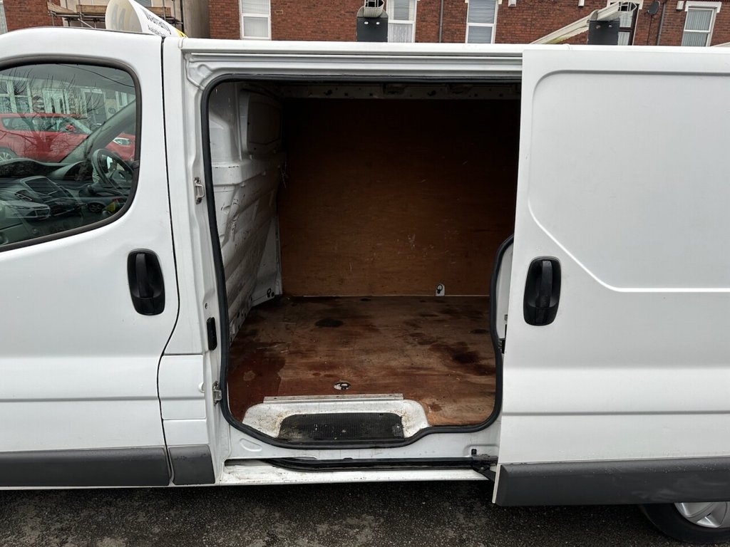 Used Vauxhall Vivaro 2011 for sale - 77785922: Photo 16