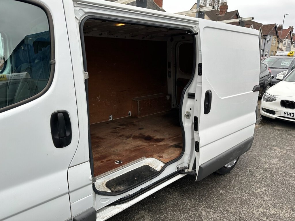 Used Vauxhall Vivaro 2011 for sale - 77785922: Photo 17