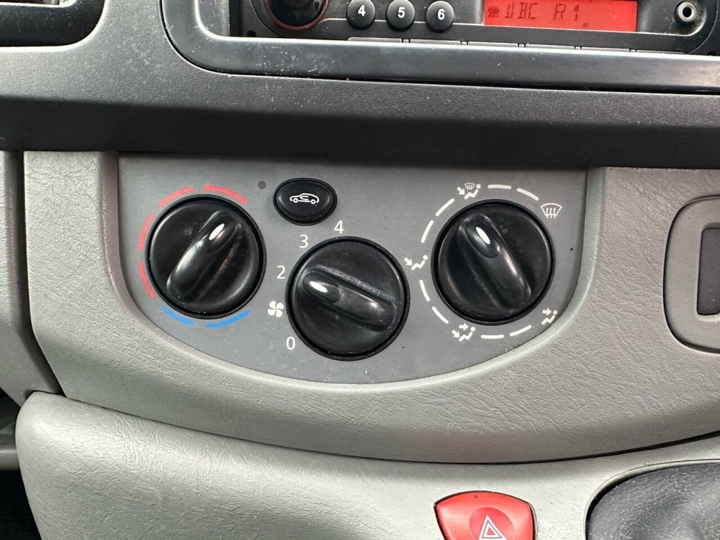 Used Vauxhall Vivaro 2011 for sale - 77785922: Photo 28