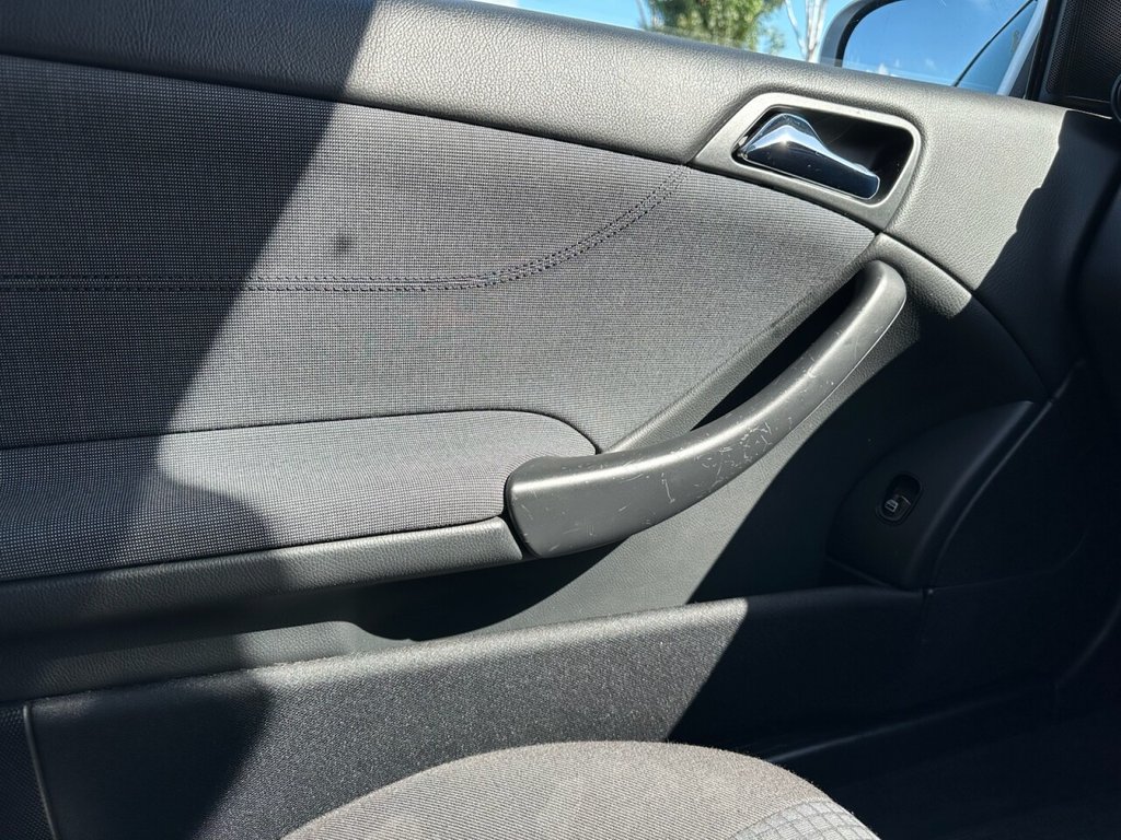 Used Mercedes-Benz C Class 2006 for sale - 76546415: Photo 38