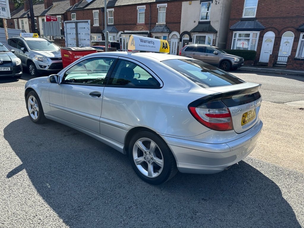Used Mercedes-Benz C Class 2006 for sale - 76546415: Photo 5