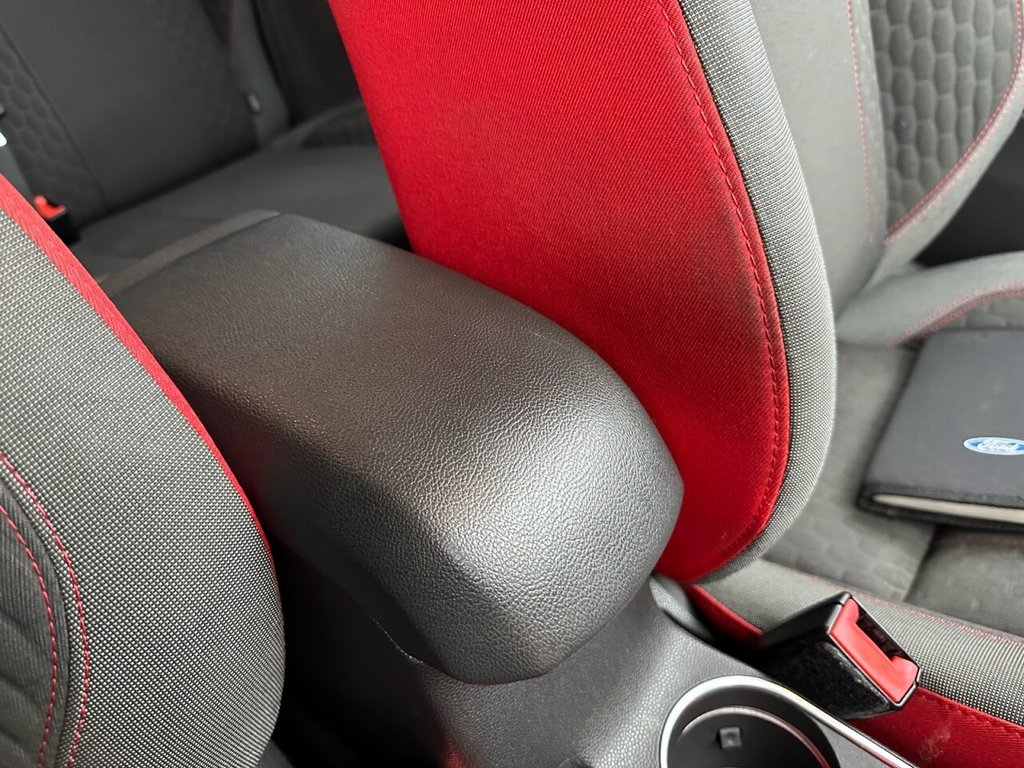 Used Ford Fiesta 2015 for sale - 77685473: Photo 40