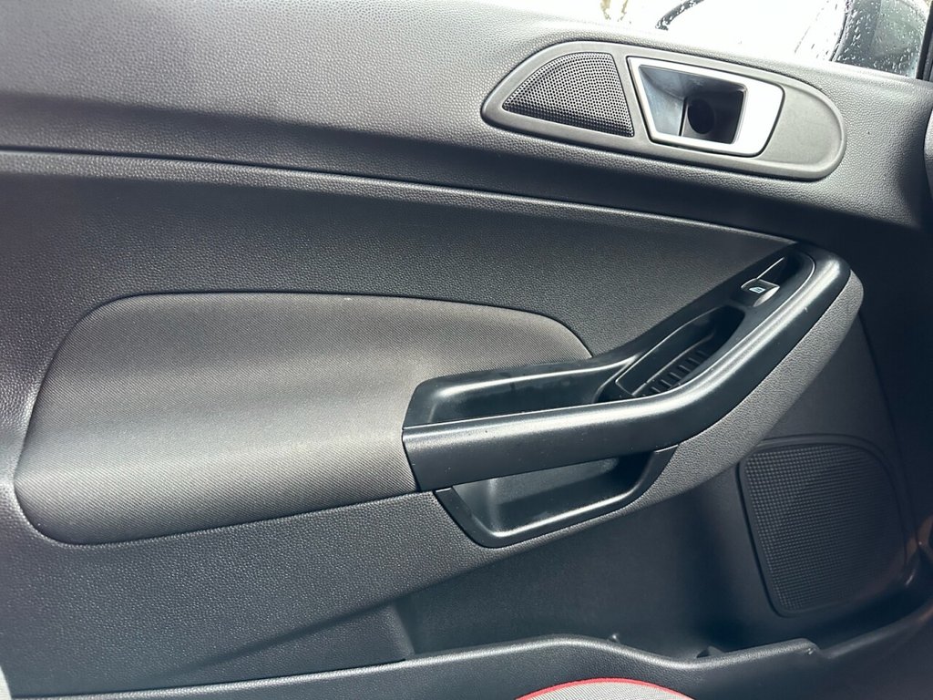 Used Ford Fiesta 2015 for sale - 77685473: Photo 41