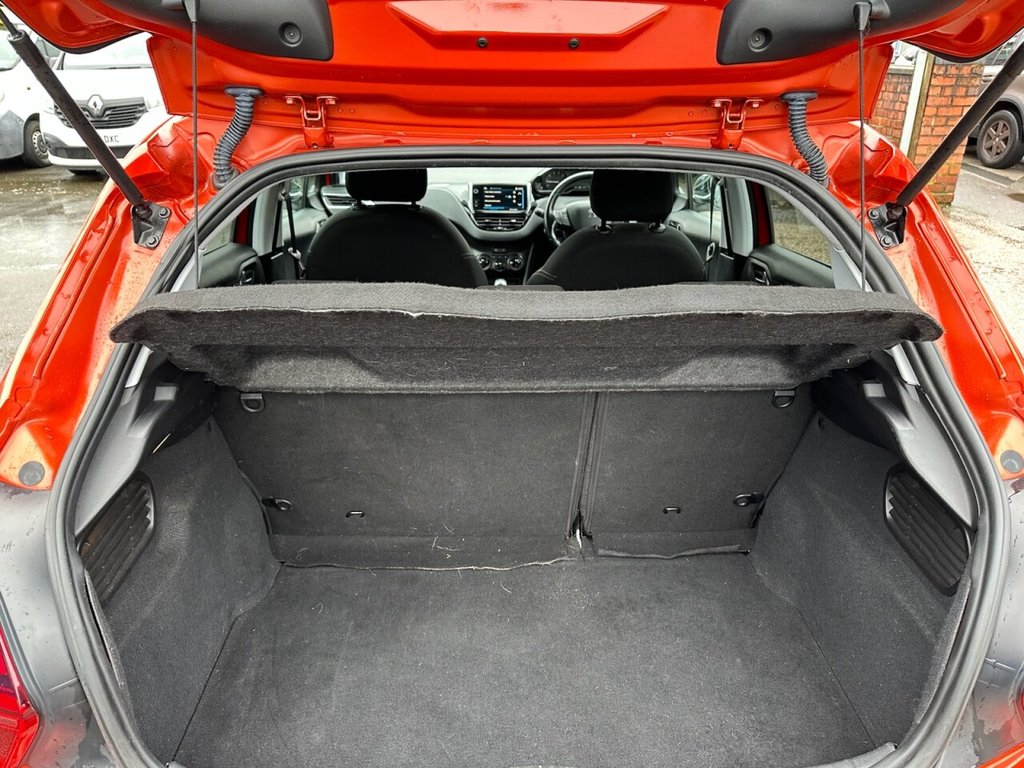 Used Peugeot 208 2018 for sale - 77563929: Photo 10