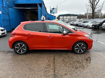 Used Peugeot 208 2018 for sale - 77563929: Photo