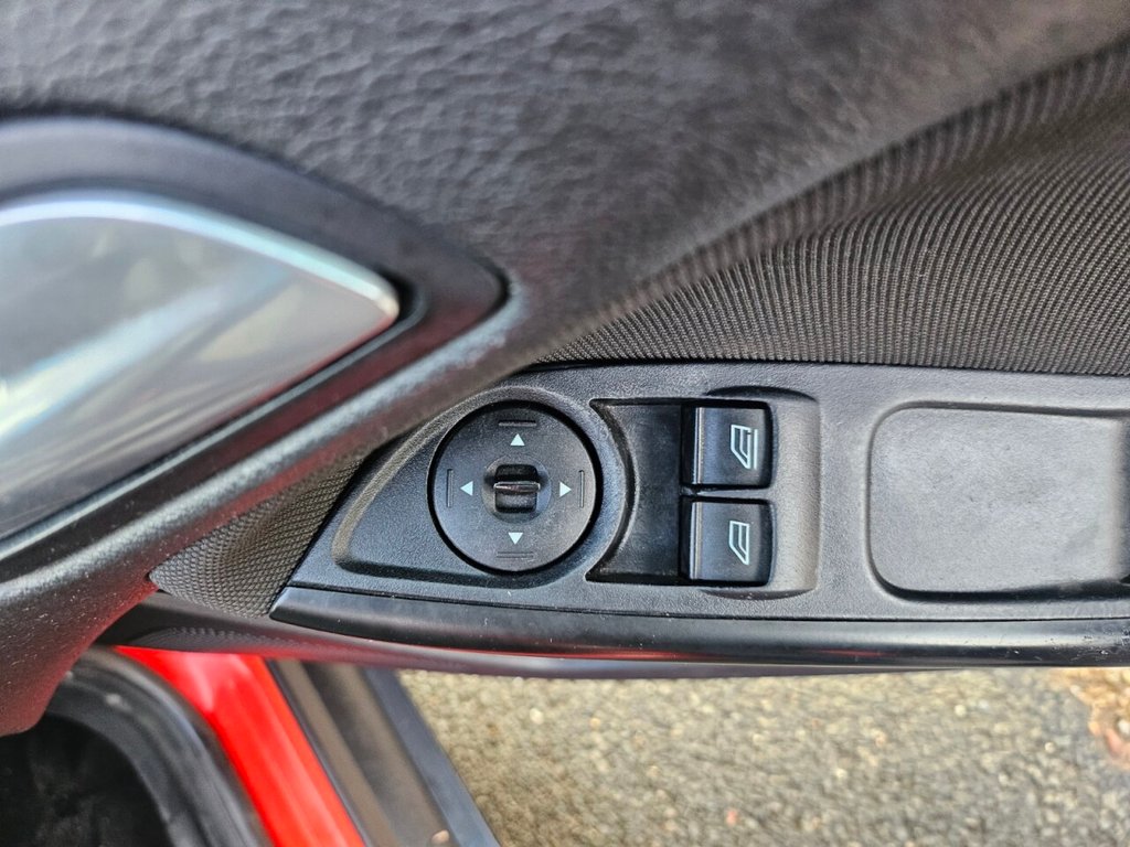 Used Ford Focus 2014 for sale - 76841616: Photo 20