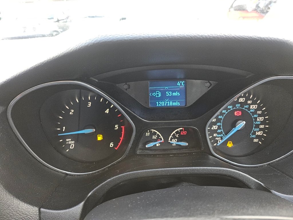 Used Ford Focus 2014 for sale - 76841616: Photo 9