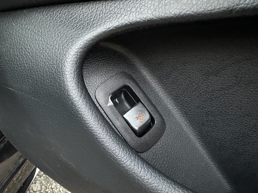 Used Mercedes-Benz C Class 2019 for sale - 77037977: Photo 24