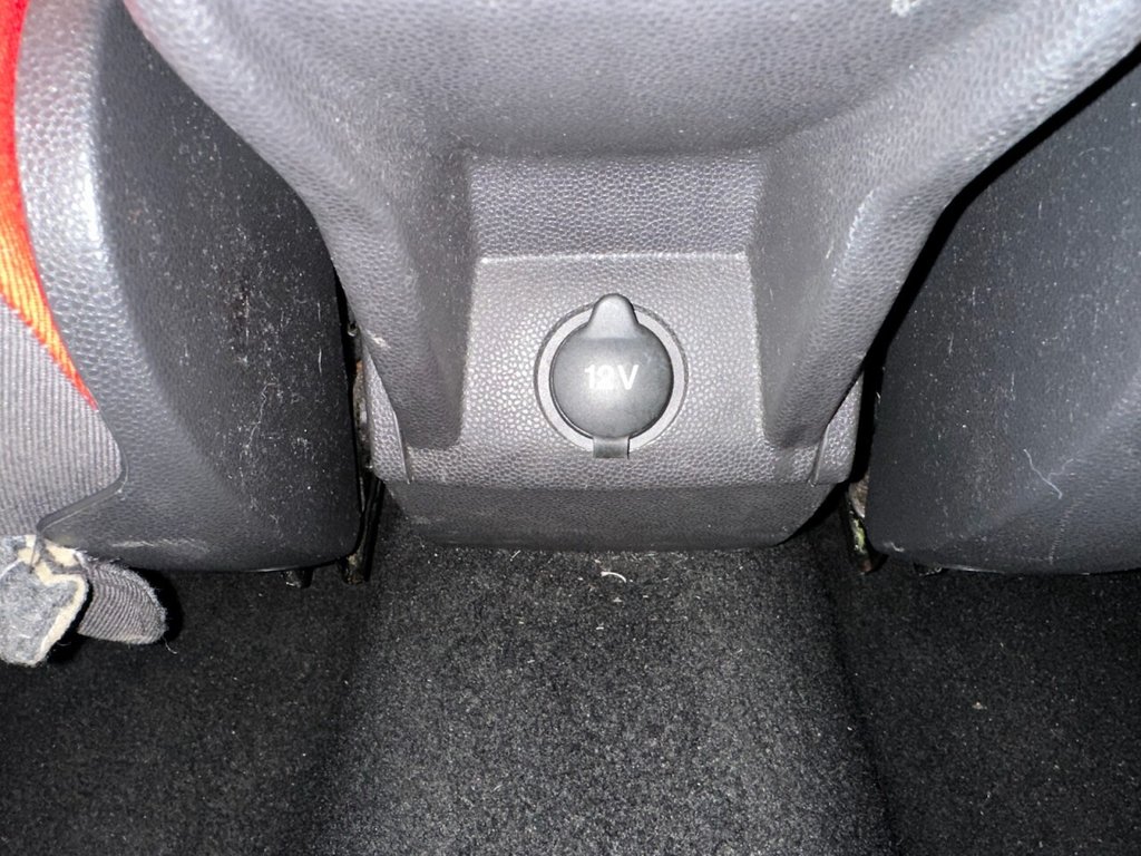 Used Ford Fiesta 2015 for sale - 76338621: Photo 15