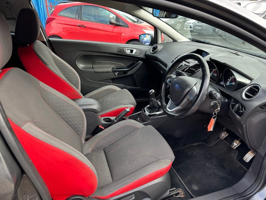 Used Ford Fiesta 2015 for sale - 76338621: Photo 16