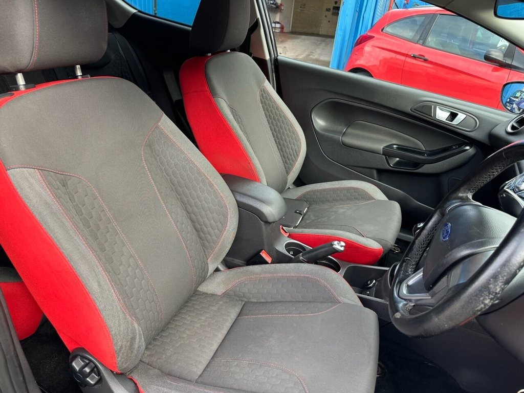 Used Ford Fiesta 2015 for sale - 76338621: Photo 17