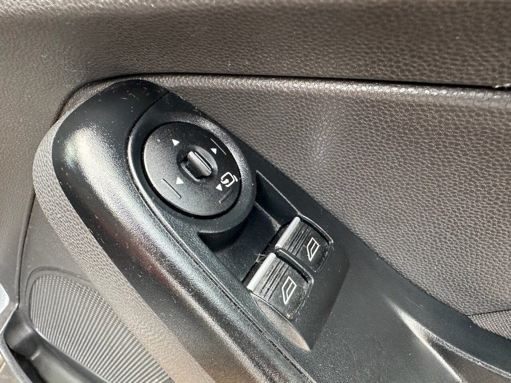 Used Ford Fiesta 2015 for sale - 76338621: Photo 19