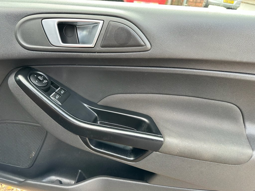 Used Ford Fiesta 2015 for sale - 76338621: Photo 21