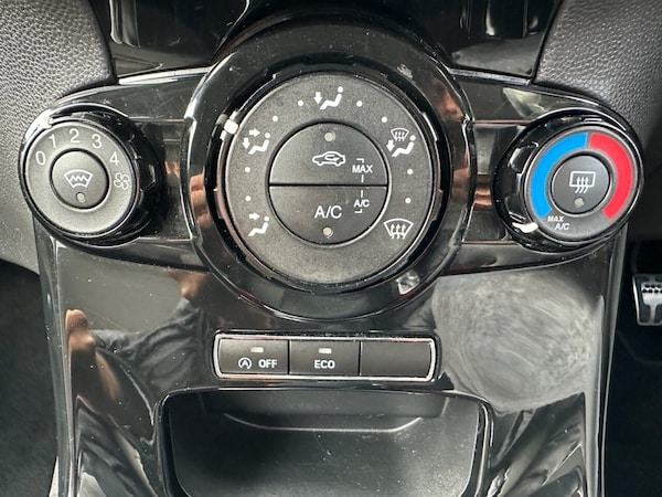 Used Ford Fiesta 2015 for sale - 76338621: Photo 33
