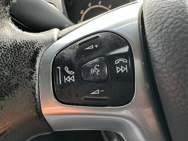 Used Ford Fiesta 2015 for sale - 76338621: Photo 44