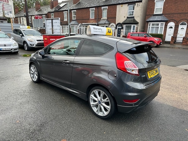 Used Ford Fiesta 2015 for sale - 76338621: Photo 5
