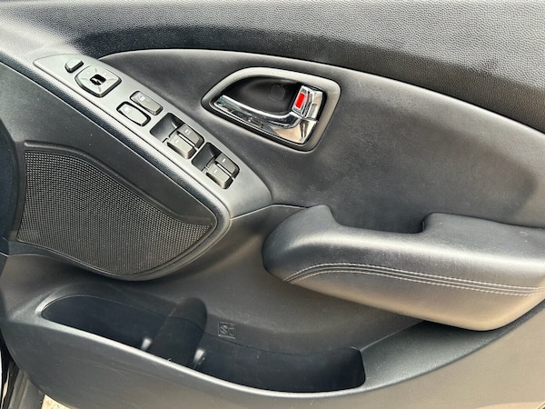 Used Hyundai Ix35 2012 for sale - 76303521: Photo 30