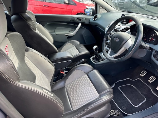 Used Ford Fiesta 2011 for sale - 76338620: Photo 17