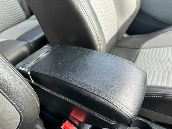 Used Ford Fiesta 2011 for sale - 76338620: Photo 37