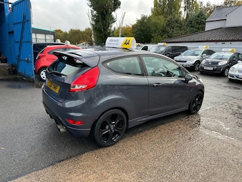 Used Ford Fiesta 2011 for sale - 76338620: Photo 3
