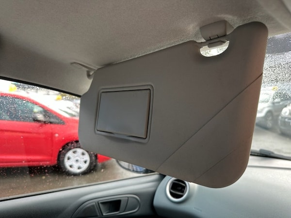 Used Ford Fiesta 2011 for sale - 76338620: Photo 40