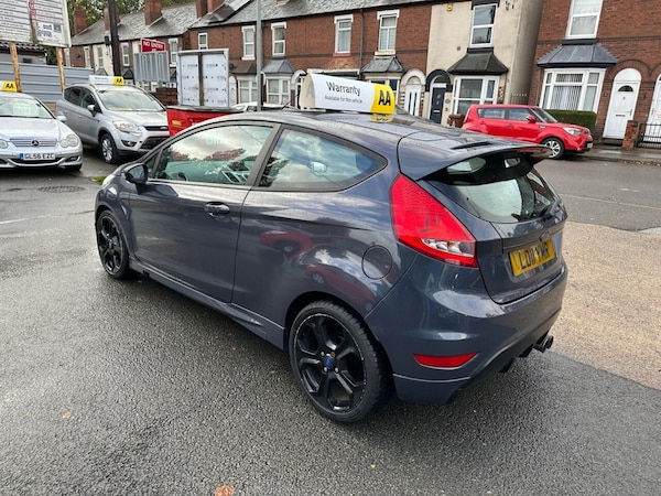 Used Ford Fiesta 2011 for sale - 76338620: Photo 5