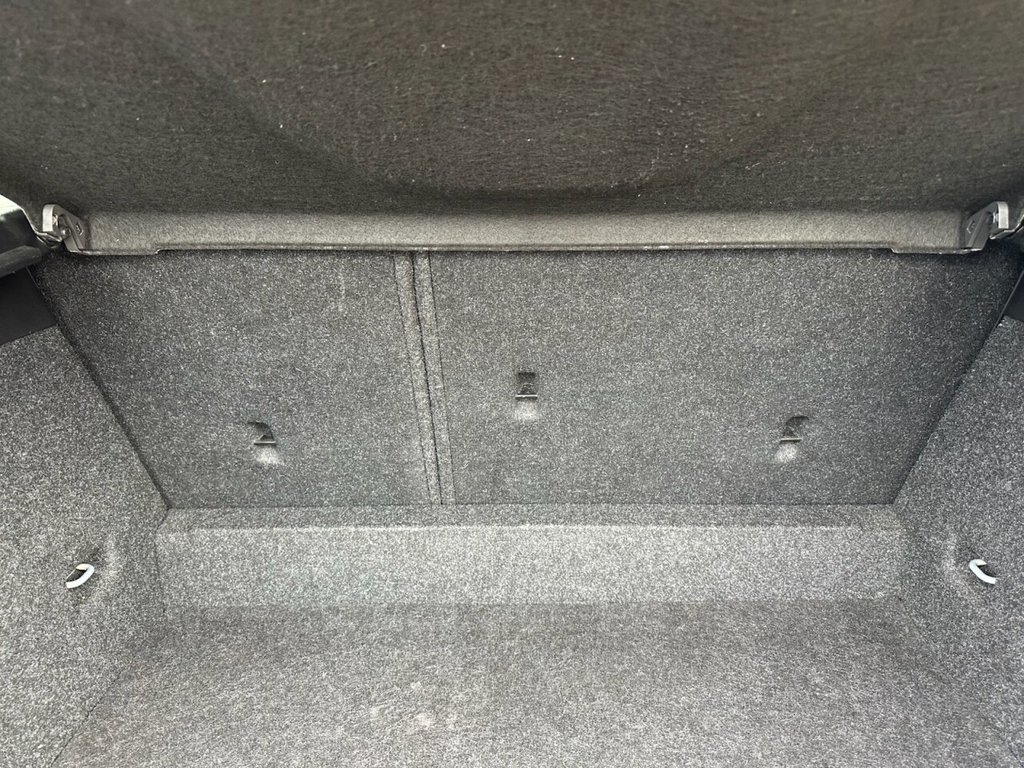 Used Volvo V40 2016 for sale - 76303541: Photo 12