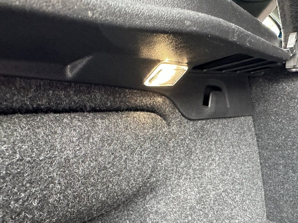 Used Volvo V40 2016 for sale - 76303541: Photo 13