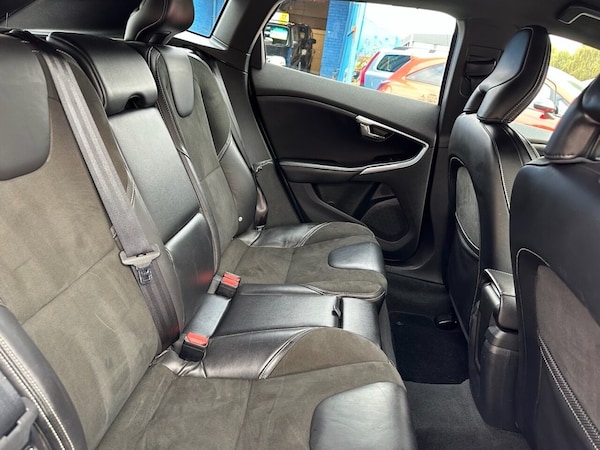Used Volvo V40 2016 for sale - 76303541: Photo 16