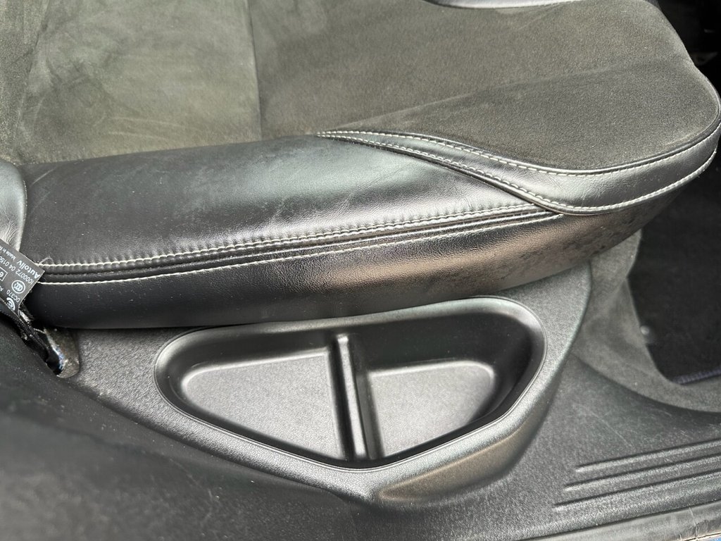 Used Volvo V40 2016 for sale - 76303541: Photo 17