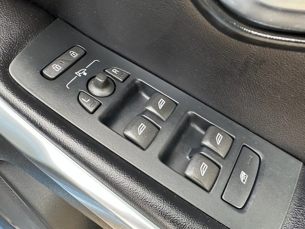 Used Volvo V40 2016 for sale - 76303541: Photo 29